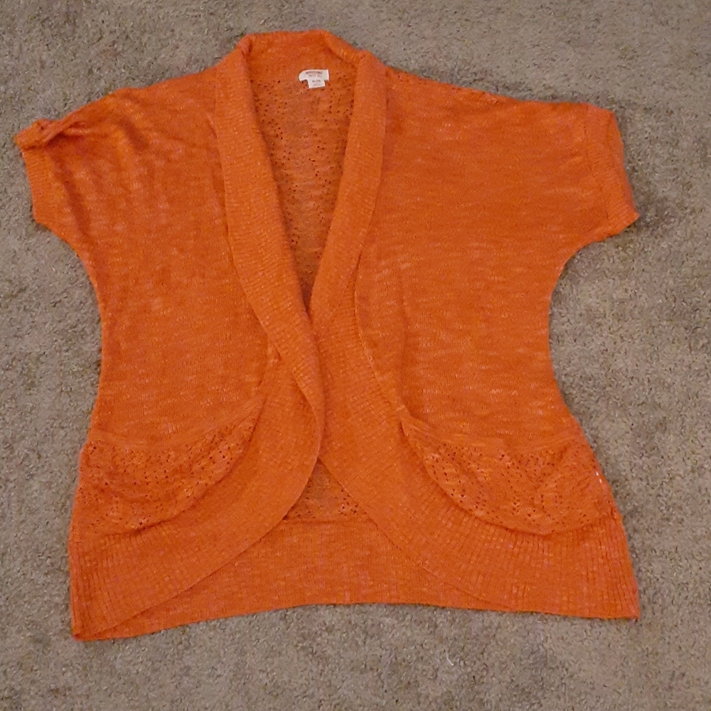 Short sleeve sweater